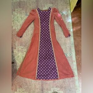 Vintage 1970’s renaissance style  peasant dress handmade corduroy costume 2/4